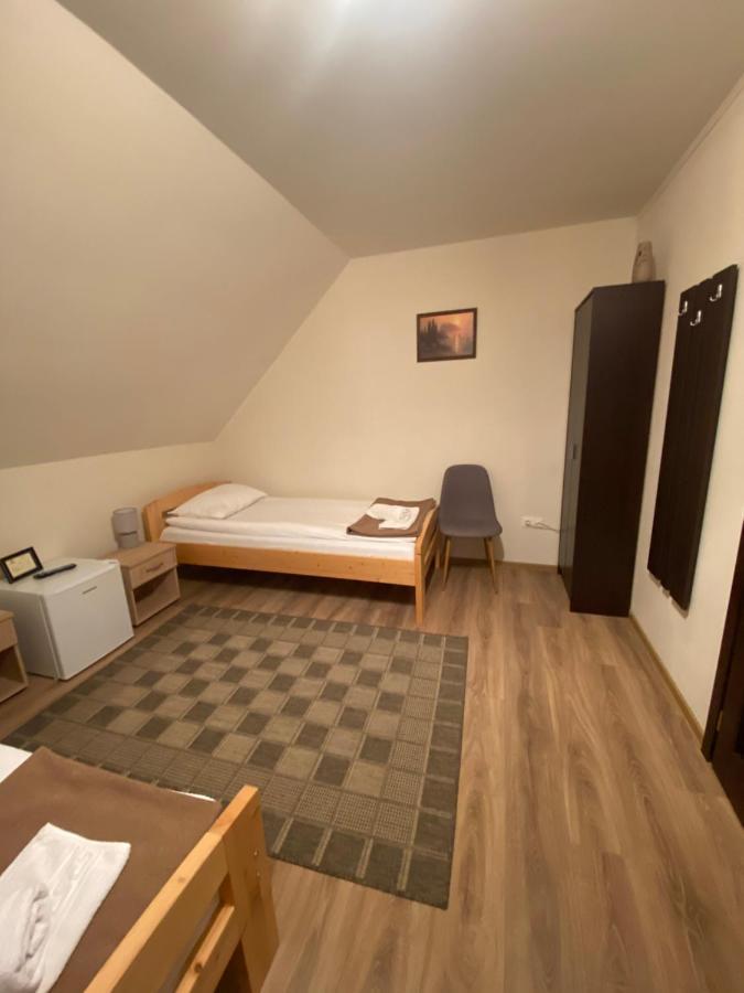 Hotel Grádics Panzió Siculeni Exterior foto