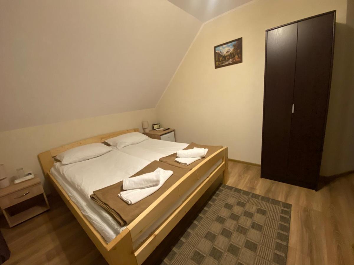 Hotel Grádics Panzió Siculeni Exterior foto